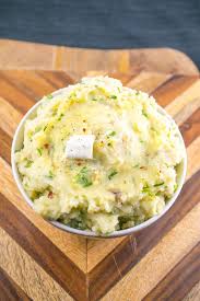 Simple Vegan Mashed Potatoes Made With Pantry Friendly Ingredients No Dairy Free Butter Or Pl Vegan Mashed Potatoes Mashed Potato Recipes Potatoe Salad Recipe