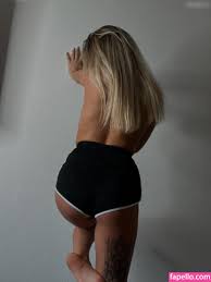 Lucy Sandler Nude Leaked Photo Fapellosexiezpix Web Porn