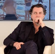 Depuis que la nomination du producteur dominique boutonnat à la tête du centre national du cinéma et de l'image animée (cnc) a été officieusement juriste et économiste de formation, dominique boutonnat, 49 ans, est venu au cinéma sur le tard, en 2005. Scandal Down In Le Cinema Francais The Cesars France S Copy And Paste Version Of Our Oscars In Shambles After Its Entire Board Resigns Screen Comment