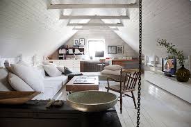 We've got plenty of attic room ideas, from guest bedrooms to extra bathrooms and even a writer's retreat. 39 Attic Living Rooms That Really Are The Best Adorable Home Com