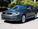 Volkswagen-Jetta-(2011)