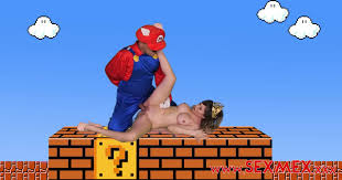 Esmeralda Duarte & Kari Cachonda - Super Mario Porno