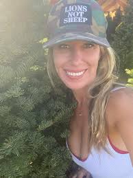 Hi! Brand new to the area ! I missed the DT tree lighting last night 🎄 …  would love to wonder over for Franklin Xmas parade today! 🎅… anyone else  new to