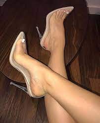 When it comes to foot problems, heel pain is very common. Dressed Up Or Dressed Down Perspex See Through Heels And A Dress Is The Easiest Way To Take A Look From Cute To All Out High Heels Stilettos Clear Heels Heels