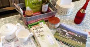 Plas Uchaf Llanybri Carmarthenshire Wales Holiday Cottage Compare Wales Holiday Holiday Cottage Holiday