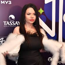 64-летняя Елена Степаненко сильно похудела, чем спровоцировала слухи о  проблемах со здоровьем - Вокруг ТВ.