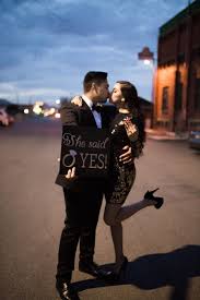 New Year S Eve Proposal Inspiration With A Big Dash Of Glam Ideal Wedding New Years Eve Engagement Photo Session