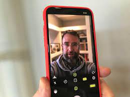 How To Take Better Iphone Selfies Cnet When i was growing up if you wanted to take a really good photograph you needed a dslr camera. how to take better iphone selfies cnet
