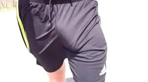 Freeballing donw the street - XNXX.COM