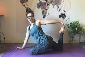 Enjoy an easy, approachable yoga session that includes cocktails, souvenirs, and a feeling of community. Anfanger Yoga Kurs In Der Innenstadt Von Las Vegas 2021 Tiefpreisgarantie