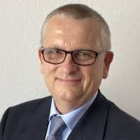 Gutmann aus Wiesbaden in der Personensuche von Das Telefonbuch