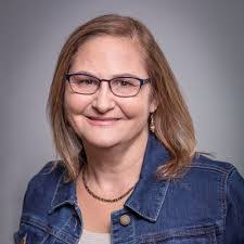 Michelle Claycomb's Instagram, Twitter & Facebook