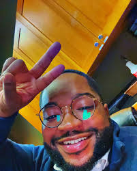 I'm that weird girl.