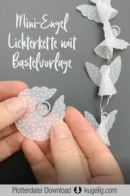Engel aus papier mit kindern basteln. Mini Engel Lichterkette Basteln Mit Vorlage Kugelig Com Lichterkette Basteln Weihnachten Basteln Engel Weihnachtszeit Basteln