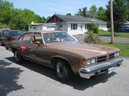 cc capsule 1976 pontiac lemans a liberal heap of liberal curbside classic cc capsule 1976 pontiac lemans a