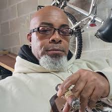 Robin Foulk's Instagram, Twitter & Facebook