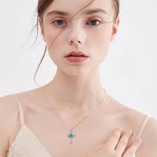 YAFEINI Cross Necklace for Women Sterling Silver Celtic Knot Cross Pendant  Clover Shamrock Cross Jewellery St.Patrick's Day Gifts for Women Girls :  Amazon.co.uk: Fashion