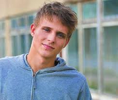 Es ist höchste Zeit für eine neue Regierung“ 15 NRW-Städte planen wieder  queere Events! Aktionen gegen Homophobie trotz