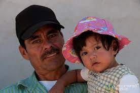 Mexican Father And Daughter San Martin Tilcajete Mexico By Uncorneredmarket Via Flickr Mother Father And Baby Father And Baby Super Dad