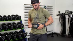 How To Wear A Weightlifting Belt: 3 Steps For The Best Results | Garage Gym  Lab