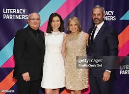 835 Joanne Street Photos & High Res Pictures