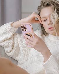 Amazon.com: RALEAVO Floral Case for iPhone 14 Pro Max,Liquid Silicone Cover  with Flower Branch Pattern Cute Phone Cover for Girls Women Slim Soft  Rubber Protective Phone Case for iPhone 14 Pro Max (