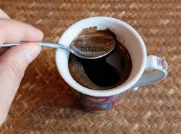 Place the pot on your circle of the hottest coals, and leave it there until it reaches a rolling boil. How To Make Coffee Without A Coffee Maker