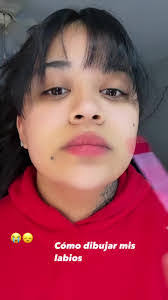 Abi Santos's Instagram, Twitter & Facebook