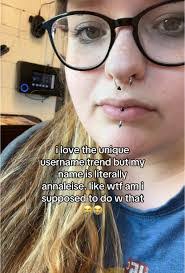 Anna Lease's Instagram, Twitter & Facebook