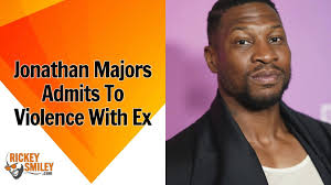 Me and Big Chris Smith kickin' it in my #dressingroom before #KaraokeNight  at the StarDome!!!!