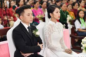 Bài hát vo nguoi ta do ca sĩ phan manh quynh thuộc thể loại nhac tre. Cal Mthtnqpp3m