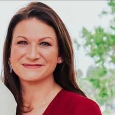 Amanda Fahr Savoie, Realtor