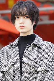 画像12 16 平手友梨奈 岡田将生 志尊淳との お出かけ 提案 二十歳に向けて思い語る さんかく窓の外側は夜 2021 モデル 写真 平手友梨奈 平手友梨奈 かっこいい