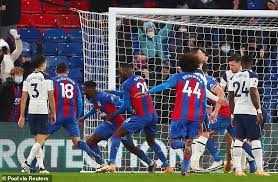 Crystal palace is an area in south london, england, named after the crystal palace exhibition building, which stood in the area from 1854 un. Crystal Palace 1 1 Tottenham Jeffrey Schlupp Equaliser And Guaita Heroics Earns Eagles A Point Daily Mail Online