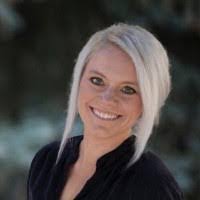 Peggy Nichols's Instagram, Twitter & Facebook