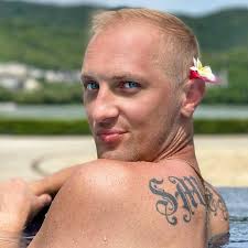 images?q=tbn:ANd9GcQbvTyEdYVVfi84Q_R9te2