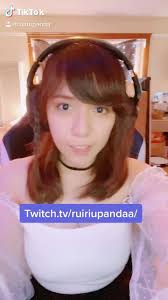 Streaming Night In The Woods at https://twitch.tv/ruiriupandaa/