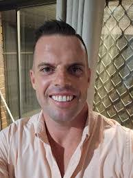 Samuel Eley's Instagram, Twitter & Facebook