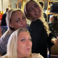 Nice day today , shame The Bath house not open anymore 🙂