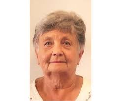 Elizabeth Merchant's Instagram, Twitter & Facebook