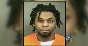 Felon cuts off electronic monitor