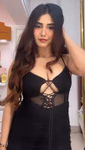Nia Sharma to Avneet Kaur: These TV actresses nailed bold and risque  outfits | Times of India