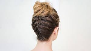 Gather hair at top of head and divide into three sections starting at the hairline cross the sections to begin braid, cross right section over middle section, then repeat this move with left section, smoothing hair down as you go. 10 Sexy French Braid Hairstyles For 2020 The Trend Spotter