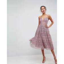 Dai vestiti da cerimonia lunghi a quelli corti, scegli tra una varietá di stili e colori. Asos Vestito Midi Da Cerimonia In Pizzo Con Spalline Viola From Asos On 21 Buttons