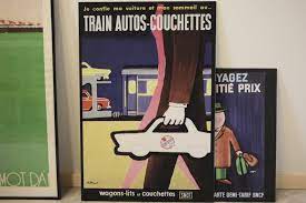 Un train de nuit est un train circulant la nuit et comportant des places couchées pour les voyageurs. Ode Aux Trains De Nuit Qu Ils Veulent Supprimer Streetpress
