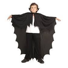 Cette page dédiée aux ressources sur le thème decoration a faire soi meme halloween a eu 696 vues depuis sa création. Cape De Vampire Pour Enfant Noir Idee Costume Deguisement Halloween Deguisement Enfant