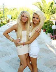 We love them, and so do you! Their Hair Is Pretty Fried But Love The Color Hot Blonde Girls Blonde Girl Hot Blondes