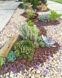 34 Front Yard Design Ideas To Maximize Your Garden Space Succulent Landscape Design Rock Garden Landscaping Modern Garden Landscaping