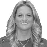 Tracey Farris's Instagram, Twitter & Facebook