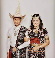 Berikut ini adalah beberapa baju adat yang ada di ntt. 7 Pakaian Adat Ntt Berdasarkan Suku Yang Mendiami Goodminds Id